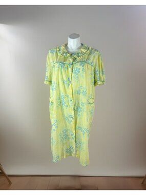 Bernette Pearl Snap Front Housecoat Size 3X Robe Yellow Blue Floral Short sleeve